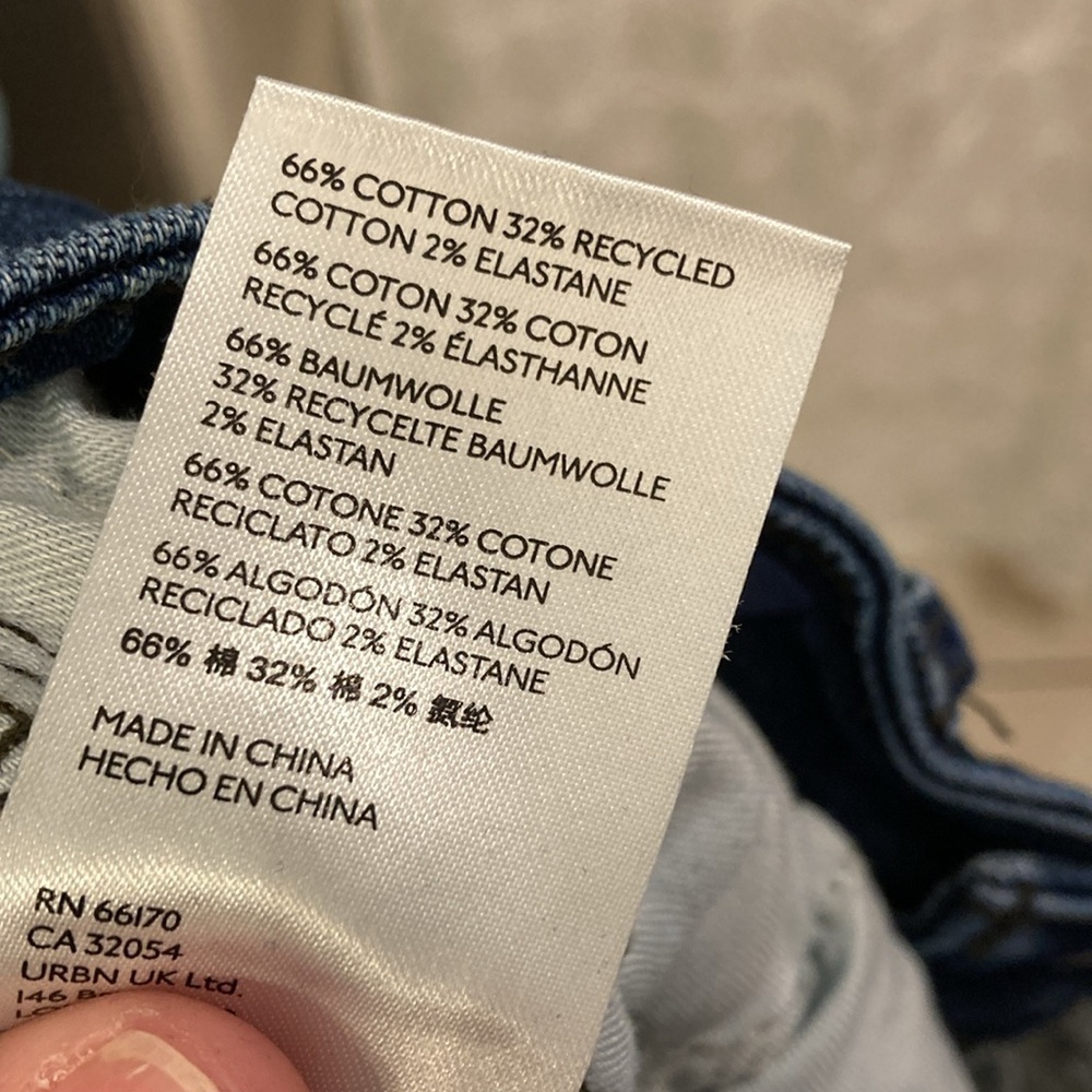 Pilcro Jeans by Anthropologie - Picture 9 of 10